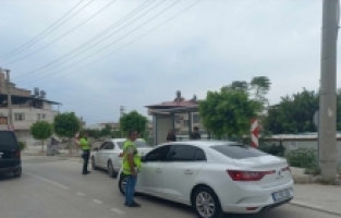 Samandağ'da 3 araç sürücüsüne ceza uygulandı