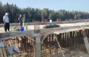 Şehitlik Camii hızla yükseliyor