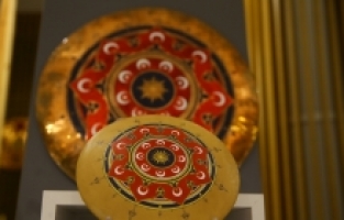 16 Türk devletinde kadınların giydiği kıyafetler yeniden tasarlandı