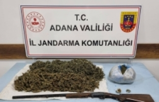 Adana'da esrar ve ruhsatsız av tüfeği ele geçirildi