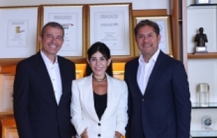 Akbank üst yönetiminde değişiklik