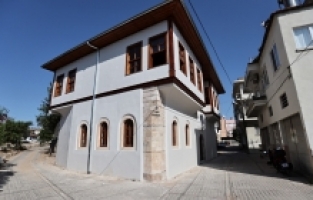 Antalya'da “Devlet Konuk Evi“ olarak kullanılacak tarihi yapı restore edildi