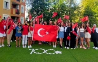 Antalya yurtlarındaki Cumhuriyet coşkusu