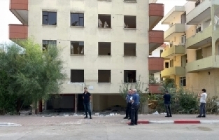 Antalya'da boş apartmanın giriş katında bir kişi ölü bulundu