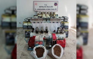 Antalya'da kaçak sigara operasyonunda 1 kişi yakalandı