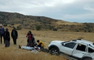Burdur'da domuza çarpan otomobildeki 1 kişi öldü, 4 kişi yaralandı