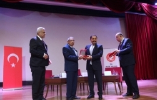 “Cumhuriyet'in 100. yılında Hatay“ sempozyumu gerçekleştirildi