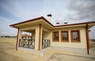 Depremin merkez üssü Elbistan'da 350 köy konutu teslimata hazır