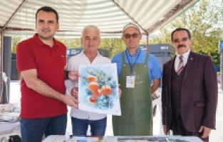 Finike'de “renkli festival“ başladı