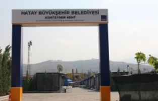 Hatay Arsuz'da depremzedeler için 111 konteynerlik yaşam alanı kuruldu