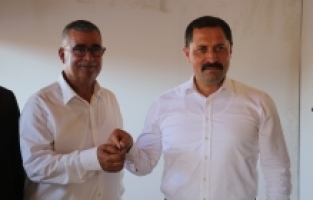 Hatay'da depremzede nakliyeciler, yapımı tamamlanan çarşıda iş yerlerine kavuştu