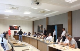 İSTE'de teknik ders alan öğrencilerin yüz yüze uygulamalı eğitimleri sürecek