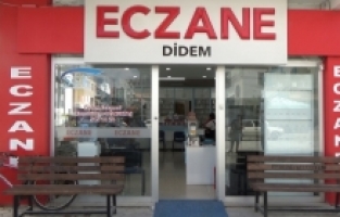 Mersin'de 2 kişi mahallenin kedisinin ölümünden sorumlu tuttukları eczaneyi bastı