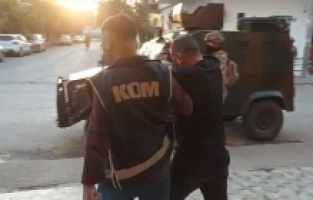 Mersin'de tefecilik yaptıkları iddiasıyla 7 şüpheli yakalandı