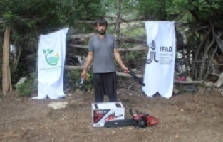 Osmaniye’de çiftçilere budama ekipmanları dağıtıldı