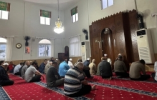 Sabah namazı sonrası Filistinliler için dua edildi