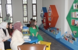 Serik'teki millet bahçesine kütüphane açıldı