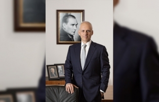 Yapı Kredi’ye uluslararası piyasalardan yaklaşık 1 milyar dolar yeni kaynak