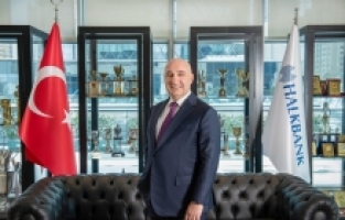 Yılın bankası seçilen Halkbank, 30 ödül birden aldı