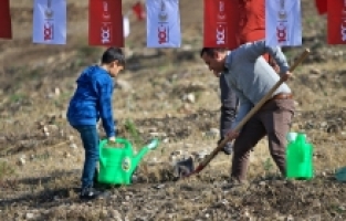 Adana, Mersin, Hatay ve Osmaniye'de fidanlar toprakla buluşturuldu