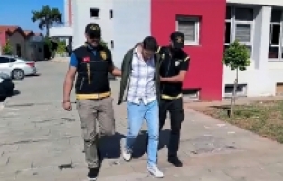 Adana'da 60 ruhsatsız silah ele geçirildi, 57 kişi tutuklandı