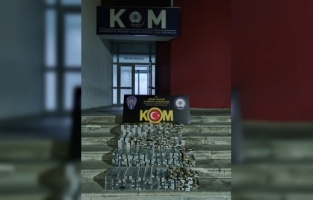 Adana'da kaçakçılık operasyonunda 14 kişi yakalandı