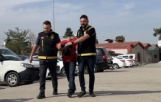 Adana'da kameradan belirlenerek yakalanan kapkaççı tutuklandı