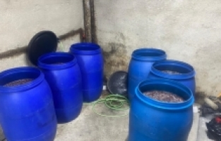 Adana'da sahte ve kaçak içki operasyonunda 5 kişi gözaltına alındı