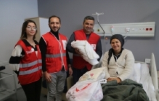 Defne Devlet Hastanesi'nde doğan ilk bebeğe “Mehmet“ adı verildi