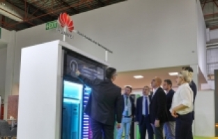 Huawei'den elektrikli araçlar için hızlı şarj teknolojisi