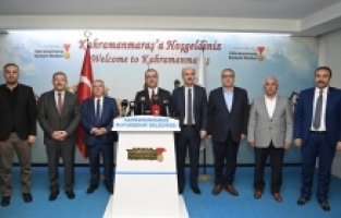 Kahramanmaraş Büyükşehir Belediye Başkanı Güngör'den hasarlı binalarda “güçlendirme“ için ruhsat uyarısı: