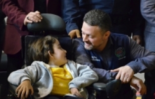 Kahramanmaraş'ta 160 bedensel engelli kişiye akülü araç dağıtıldı