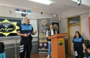 Kozan'da polis ekipleri, uyuşturucunun zararlarını anlattı