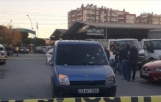 Mersin'de aracında silahlı saldırıya uğrayan kişi öldü