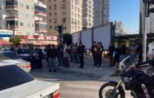 Mersin'de beton mikserin çarptığı motosiklet sürücüsü öldü