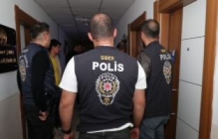 Mersin'de yasa dışı bahis operasyonunda 4 şüpheli yakalandı