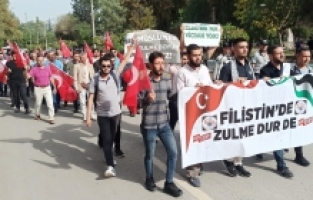 Osmaniye'de üniversite öğrencileri İsrail'in saldırılarını protesto etti