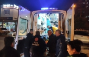 Adana'da ciple çarpışan motosikletin sürücüsü yaralandı