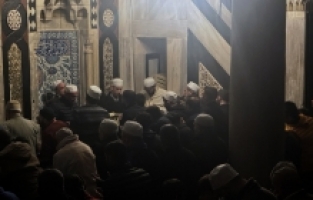 Adana'da sabah namazında şehitler için dua edildi