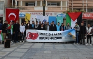 Burdur'da üniversite öğrencileri İsrail'in Gazze'ye saldırılarını protesto etti