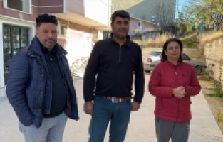 Burdur'da iki komşu evde yakaladıkları hırsızı polisi beklerken ellerinden kaçırdı