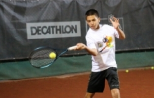 Genç tenisçi Ahmet Fatih Can'ın hedefi Avrupa Şampiyonası'nda raket sallamak