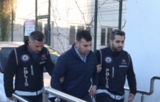 Adana Büyükşehir Belediyesine yönelik operasyon düzenlendi