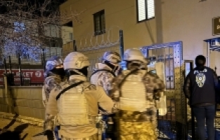 Mersin'de yasa dışı bahis operasyonunda 16 şüpheli yakalandı