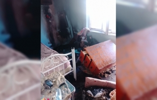 Isparta'da evde çıkan yangında 4 kişi dumandan etkilendi