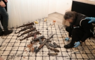 Mersin'de suç örgütü operasyonunda 5 zanlı yakalandı