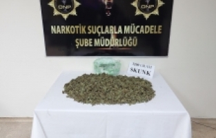 Osmaniye'de yolcu otobüsünde uyuşturucu bulunan çantanın sahibi tutuklandı