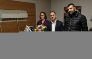 Adana'da yılın ilk bebeği “Masal“ oldu