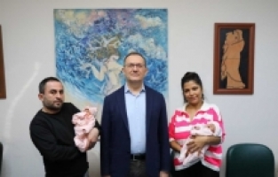 Anne karnında aynı damarları paylaşan ikizler operasyonla sağlığına kavuştu