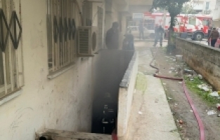 Antalya'da araç tamirhanesinde çıkan yangın söndürüldü